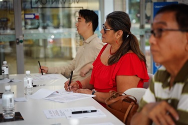 Attendees at Beginners Guide to Marketing workshop in Community Business Hub in Fairfield City HQ