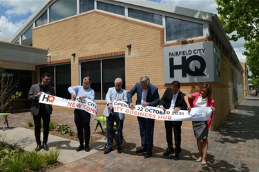 Mayor-Frank-Carbone-Councillors-and-guests-cutting-the-ribbon-at-Fairfield-City-HQ.jpg