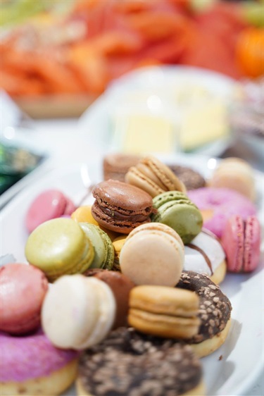 Platter-of-macaroons-and-mini-donuts.jpg