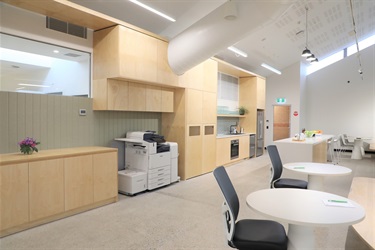 Kitchen-area-and-hot-desks-in-Fairfield-City-HQ.jpg